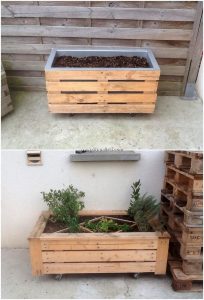 Pallet Planter Box